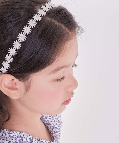 Rora（ローラ）の「【日本製】デイジー カチューシャ ハンドメイド お花 白（カチューシャ・キッズ・ホワイト/ラベンダー・FREE）」の6枚目の写真