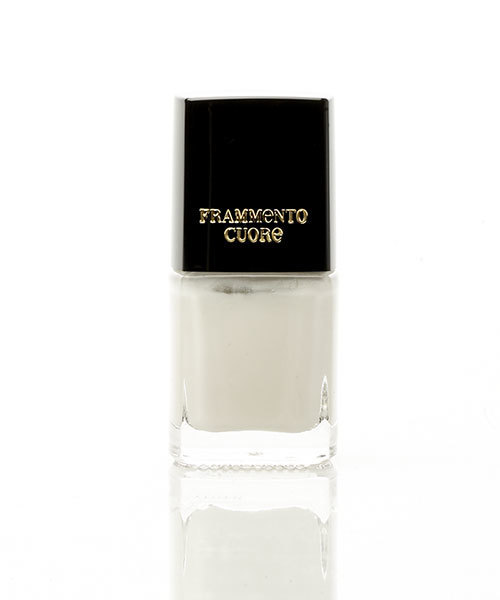 NANO universe（ナノユニバース）の「FRAMMENTO CUORE ネイル（ハンドケア/ハンドクリーム・レディース・クリア/シルバー/ゴールド/ブラック/グレイッシュベージュ/ブルー/グリーン/レッド/ボルドー/スモークピンク/ホワイト/ライトベージュ/グレー/ピンクベージュ/コーラル・FREE）」の2枚目の写真