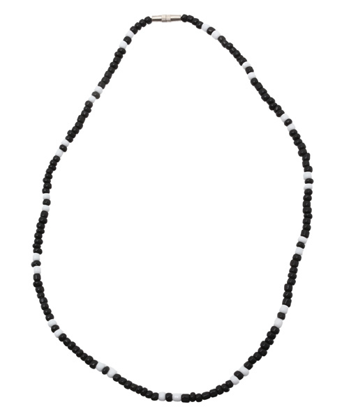 WEGO（ウィゴー）の「WEGO/ビーズネックレス（ネックレス・メンズ・ホワイト/ブラック/ブルー/ターコイズブルー/その他1/レッド・FREE）」の3枚目の写真