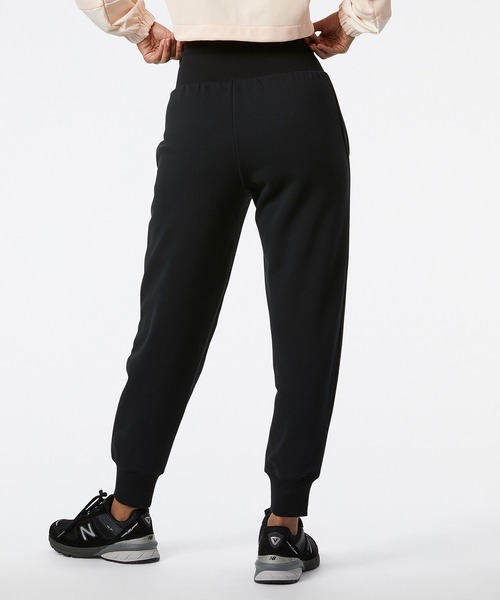 NEW BALANCE（ニューバランス）の「NB Athletics アンプリファイドフレンチテリーパンツ（スウェットパンツ・レディース・ブラック・LARGE/SMALL/MEDIUM）」の3枚目の写真