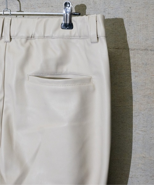 JOHN'S CLOSET（ジョンズクローゼット）の「【13】PU カーコートフレアパンツ（その他パンツ・メンズ・ブラック/オフホワイト・MEDIUM/LARGE）」の5枚目の写真