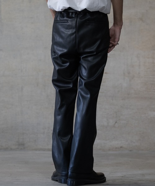 JOHN'S CLOSET（ジョンズクローゼット）の「【13】PU カーコートフレアパンツ（その他パンツ・メンズ・ブラック/オフホワイト・MEDIUM/LARGE）」の19枚目の写真