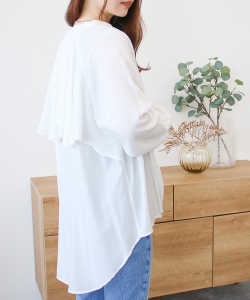 Social GIRL（ソーシャルガール）の「バックフリルフレアオーバーサイズシャツブラウス（シャツ/ブラウス・レディース・ライトグリーン/オフホワイト/ベージュ・M/L）」の19枚目の写真