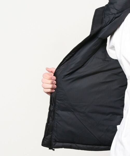 THE NORTH FACE(ザノースフェイス)の「THE NORTH FACE ザノースフェイス 1996RETRO NUPTSE VST ヌプシダウンベスト NF0A3JQQLE(ダウンベスト・メンズ・ブラック・SMALL)」の5枚目の写真