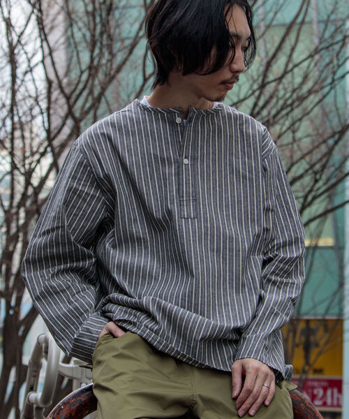 GLOSTER（グロスター）の「【GLOSTER/グロスター】ミリタリースリーピングシャツ（シャツ/ブラウス・メンズ・ホワイト/ホワイト系その他/ブラック系その他/オリーブ/ネイビー・MEDIUM/LARGE）」の3枚目の写真