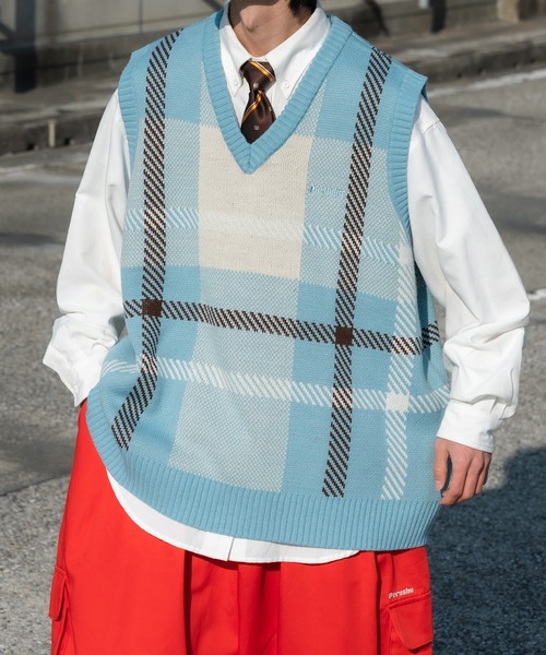 Perushu(ペルーシュ)の「レトロチェックニットベスト(ベスト・メンズ・ライトグリーン/ベージュ/ダークグリーン/ライトブルー・MEDIUM/LARGE)」の7枚目の写真
