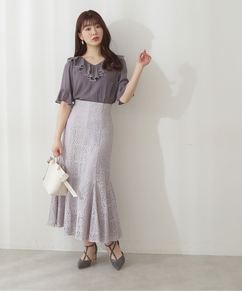 PROPORTION BODY DRESSING（プロポーションボディドレッシング）の「デコルテラッフルブラウス / 1212110303（シャツ/ブラウス・レディース・イエロー/ホワイト系その他/ダークグレー・SMALL/MEDIUM）」の4枚目の写真