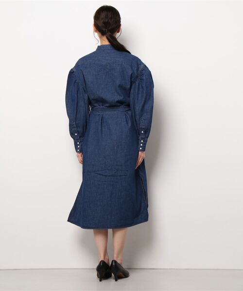Wrangler（ラングラー）の「Wrangler/ラングラー デニムシャツワンピース（シャツワンピース・レディース・インディゴブルー/ダークインディゴブルー・SMALL/MEDIUM）」の4枚目の写真