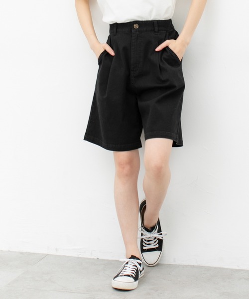 Honeys(ハニーズ)の「タックいり ハーフパンツ(その他パンツ・レディース・ブラック/カーキ/アイボリー/ライトベージュ・S/M/L)」の3枚目の写真