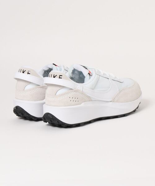 NIKE(ナイキ)の「【NIKE/ナイキ】 ワッフル デビュー(スニーカー・レディース・ホワイト・23.5cm/24cm)」の2枚目の写真