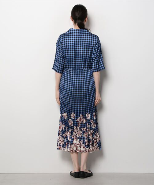 MAISON SCOTCH(メゾンスコッチ)の「プリント シャツワンピース【165789】(ワンピース・レディース・ブルー・X-SMALL/SMALL)」の3枚目の写真