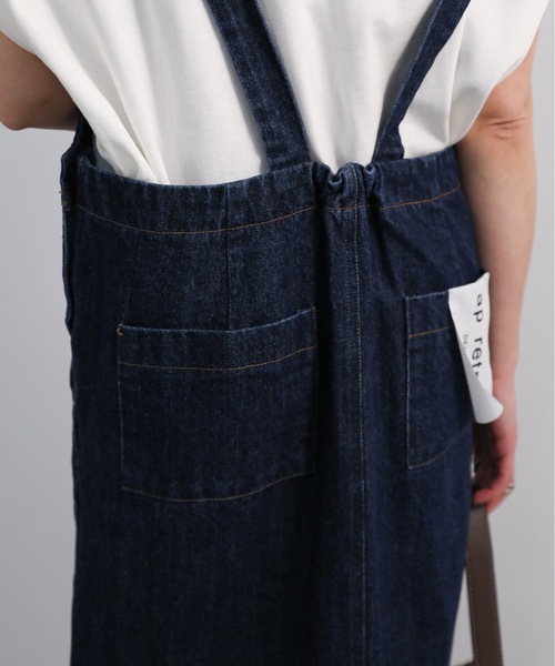 ap retro（アプレトロ）の「サロペットジャンパースカート / デニムジャンスカ（サロペット/オーバーオール・レディース・ブルー/インディゴブルー/オフホワイト/ブラック/ベージュ/キャメル/サックスブルー/グレー・FREE）」の10枚目の写真