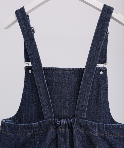 ap retro（アプレトロ）の「サロペットジャンパースカート / デニムジャンスカ（サロペット/オーバーオール・レディース・ブルー/インディゴブルー/オフホワイト/ブラック/ベージュ/キャメル/サックスブルー/グレー・FREE）」の14枚目の写真