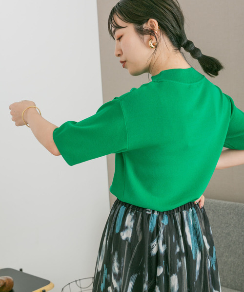 ITEMS URBANRESEARCH（アイテムズ アーバンリサーチ）の「ソウバリハンソデニット2（ニット/セーター・レディース・ピンク/オフホワイト/ブラック/グリーン・FREE）」の6枚目の写真