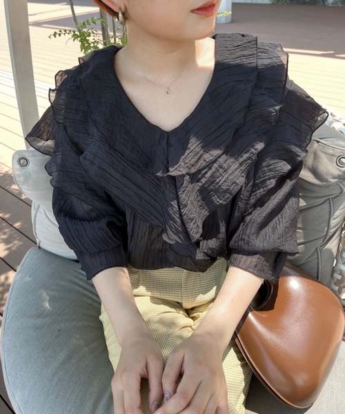 Ambre Ciel（アンブルシエル）の「ラッフルシアーブラウス／【WEB/EC限定商品】（シャツ/ブラウス・レディース・オフホワイト/ピンク/ブラック・FREE）」の6枚目の写真