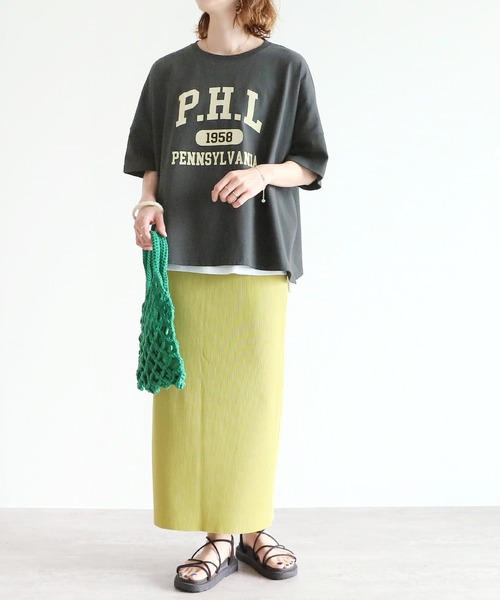 reca(レカ)の「カレッジロゴワイドプルオーバー(Tシャツ/カットソー・レディース・イエロー/ブラック/オフホワイト・FREE)」の12枚目の写真