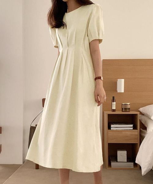 DAY CLOSET(デイ クローゼット)の「レディース きれいめパフスリーブタックワンピース(ワンピース・レディース・アイボリー・S/M/L/XL)」の2枚目の写真