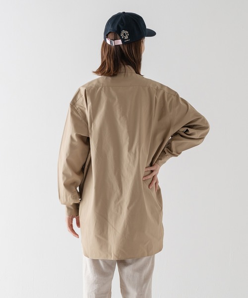 BRICK & SONS(ブリックアンドサンズ)の「VENTILE リラックス バンドカラーシャツ<ベージュ>(シャツ/ブラウス・メンズ・ベージュ・LL/S/M/L)」の17枚目の写真