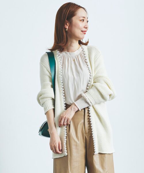 le.coeur blanc（ルクールブラン）の「パールツキカーディガン（カーディガン/ボレロ・レディース・ネイビー/オフホワイト・38）」の6枚目の写真