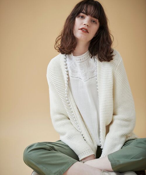 le.coeur blanc（ルクールブラン）の「パールツキカーディガン（カーディガン/ボレロ・レディース・ネイビー/オフホワイト・38）」の10枚目の写真