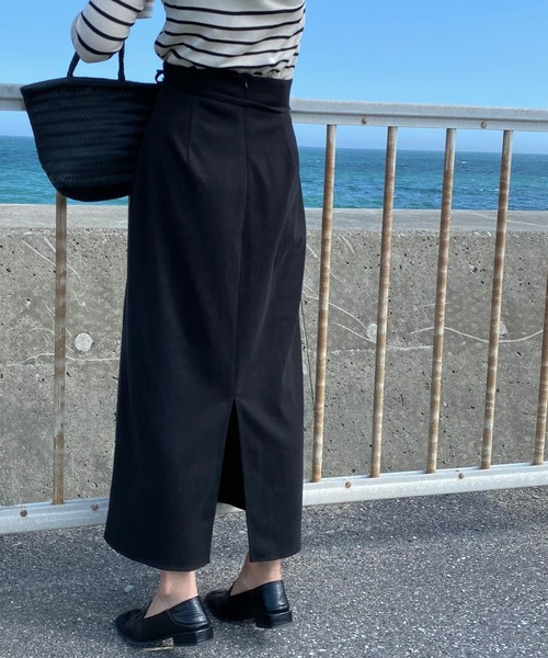 LAUIR(ラウアー)の「起毛ラップスカート(スカート・レディース・ブラック/モカ/グレイッシュベージュ・MEDIUM/LARGE/SMALL)」の5枚目の写真