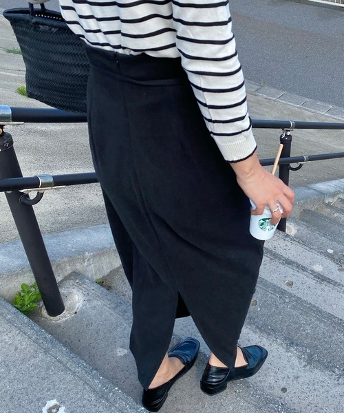 LAUIR(ラウアー)の「起毛ラップスカート(スカート・レディース・ブラック/モカ/グレイッシュベージュ・MEDIUM/LARGE/SMALL)」の6枚目の写真