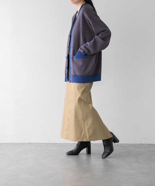 yuw（ユウ）の「ＵＮＩＳＥＸジャガードカーディガン　352726（カーディガン/ボレロ・レディース・ブラック/ブルー・FREE）」の6枚目の写真