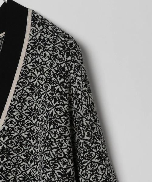 yuw（ユウ）の「ＵＮＩＳＥＸジャガードカーディガン　352726（カーディガン/ボレロ・レディース・ブラック/ブルー・FREE）」の10枚目の写真