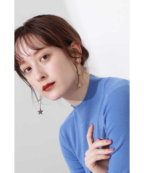 JILL STUART(ジルスチュアート)の「◆スターイヤリング(イヤリング・レディース・ゴールド・フリ-)」の2枚目の写真