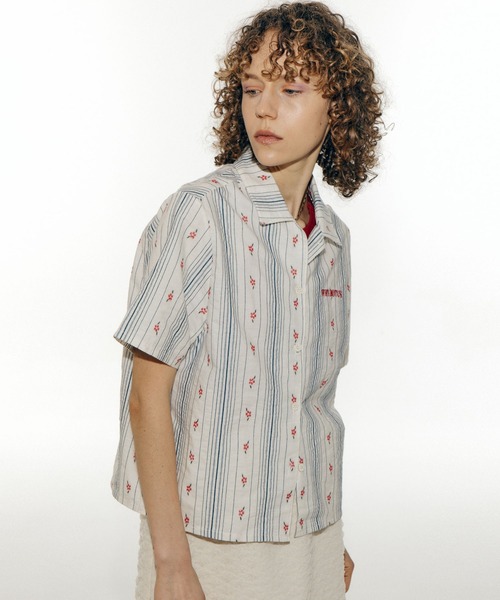 bonjour records（ボンジュールレコーズ）の「【WHYNOTUS/ワイノットアス】Tiny Flower Striped Shirts タイニーフラワーストライプドシャツ（シャツ/ブラウス・レディース・オレンジ/ブルー・FREE）」の15枚目の写真