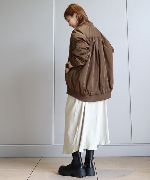 AMERICAN HOLIC（アメリカンホリック）の「バックギャザーロングリブブルゾン（ブルゾン・レディース・チャコールグレー/ブラウン・M/L）」の5枚目の写真