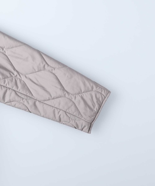 HONEYSUCKLE ROSE（ハニーサックルローズ）の「【HONEYSUCKLE ROSE】2WAYキルトコート（ダウンジャケット/コート・レディース・オフホワイト/ブラック・M/L）」の6枚目の写真