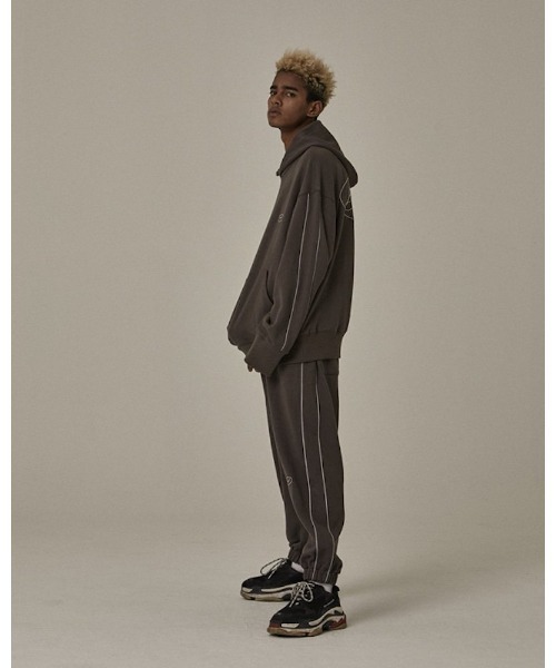 VIBGYOR(ヴィブジョー)の「【Re:one】-OVERR- SCOTCH PIPING PANTS(MA)(スウェットパンツ・メンズ・カーキ/ベージュ・FREE)」の12枚目の写真