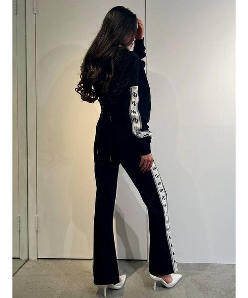 GYDA（ジェイダ）の「【セットアップ着用可】GG logoライン バックレースアップパーカー（パーカー・レディース・グレー/ブラック・FREE）」の9枚目の写真