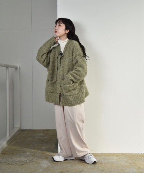 lawgy（ラウジー）の「wool lace up knit（ニット/セーター・レディース・グリーン/ベージュ/アイボリー・FREE）」の20枚目の写真