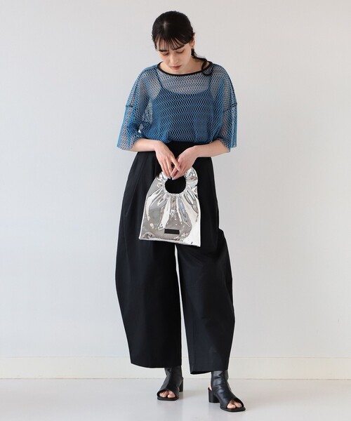 Ray BEAMS（レイビームス）の「HELOYSE / トースト ポリウレタン バッグ（トートバッグ・レディース・シルバー/ブラック・ONE SIZE）」の6枚目の写真