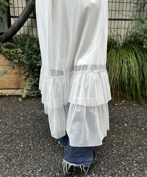 CIAOPANIC（チャオパニック）の「チュールティアードキャミワンピース（ワンピース・レディース・オフホワイト/ブラック/ベージュ・FREE）」の16枚目の写真