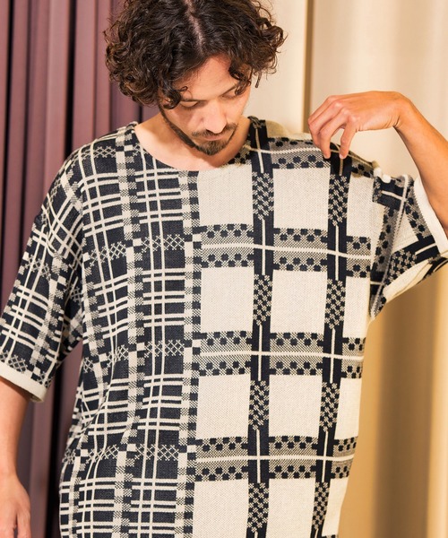 ANGENEHM（アンゲネーム）の「mn2716- フリップチェックサマーニットプルオーバー (MADE IN JAPAN) ニット（Tシャツ/カットソー・メンズ・ベージュ/パープル・S/M/L）」の2枚目の写真