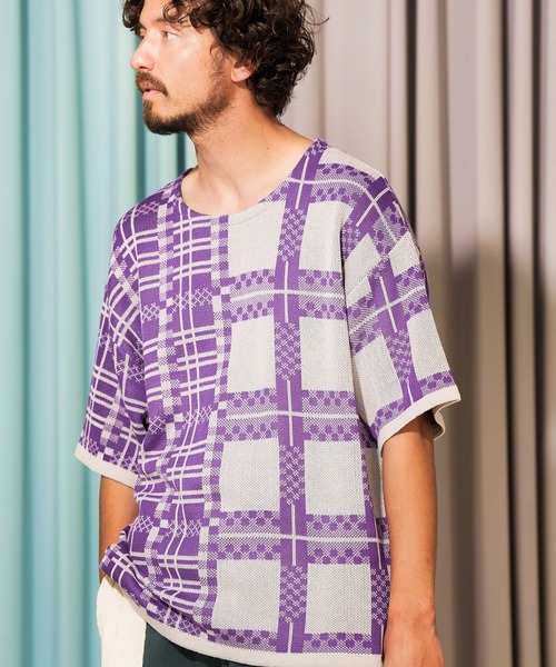 ANGENEHM（アンゲネーム）の「mn2716- フリップチェックサマーニットプルオーバー (MADE IN JAPAN) ニット（Tシャツ/カットソー・メンズ・ベージュ/パープル・S/M/L）」の4枚目の写真