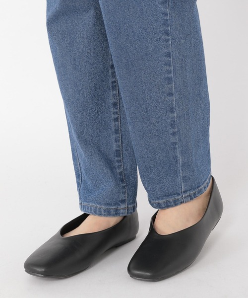 studio CLIP（スタディオクリップ）の「スッキリイージーデニムテーパードパンツ[プチ・プラスサイズあり]（デニムパンツ・レディース・ブラック/インディゴブルー/ブルー/アイボリー・SMALL/MEDIUM/LARGE/X-LARGE/XXX-LARGE/XX-LARGE/PM/PL）」の22枚目の写真