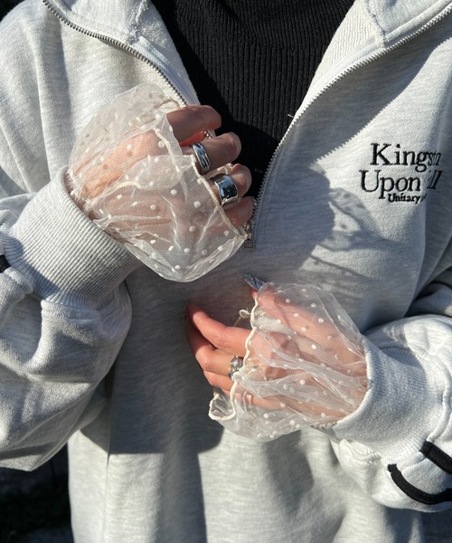 DISCOAT（ディスコート）の「【WEB限定】ドットチュールアームカバー（アームカバー・レディース・アイボリー/ブルー/ホワイト・FREE）」の2枚目の写真