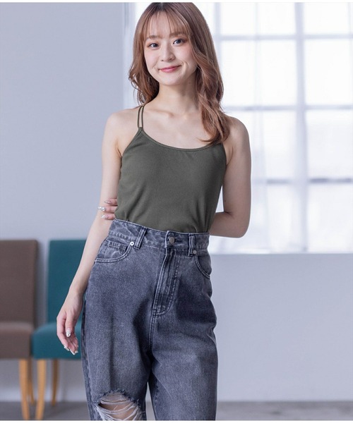 clear（クリア）の「カップ付リブキャミソール [着回し力抜群 大人 カジュアル ダブルストラップ]≪2024AW≫（キャミソール・レディース・ブラウン/カーキ/オフホワイト/ベージュ/サックスブルー/オレンジ/ブラック/グリーン/ピンク/ピンク系その他2/ブルー・F）」の12枚目の写真