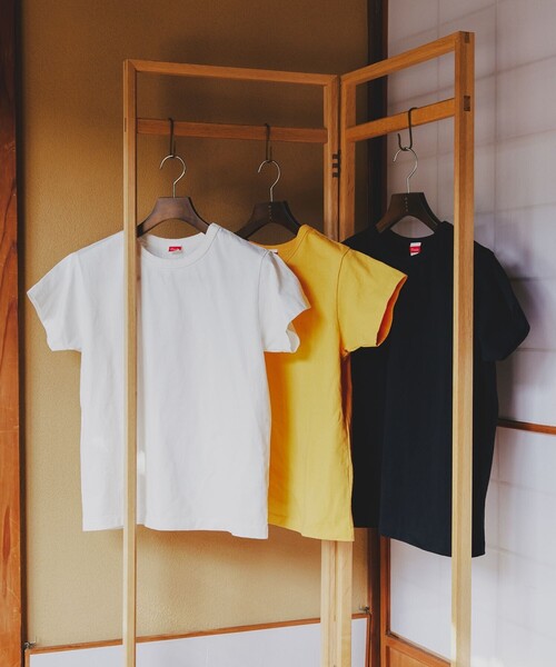 Freada(フリーダ)の「Freada/フリーダ ハードウォッシュ加工Tシャツ(Tシャツ/カットソー・レディース・ブラック/ホワイト/イエロー・SMALL/MEDIUM)」の1枚目の写真