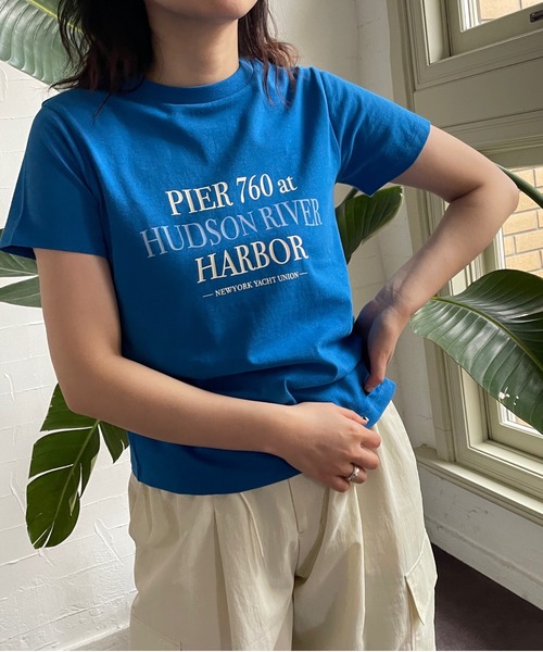 LOWRYS FARM(ローリーズファーム)の「カラーロゴプリントTシャツSS 190316(Tシャツ/カットソー・レディース・チャコールグレー/グレー/ブルー/ホワイト・FREE)」の4枚目の写真