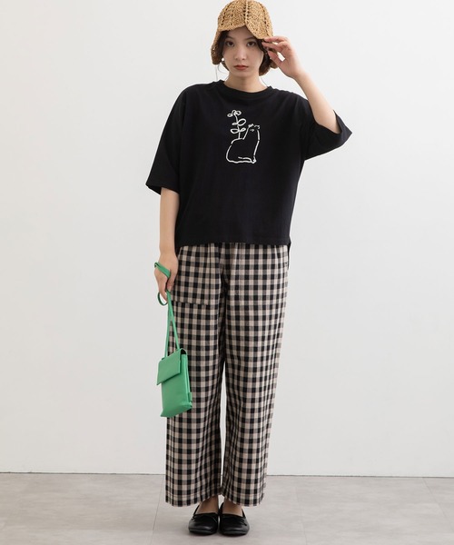 POU DOU DOU(プードゥドゥ)の「花瓶ねこプリントドルマンTee(Tシャツ/カットソー・レディース・オフホワイト/ブラック/サックスブルー・3)」の4枚目の写真