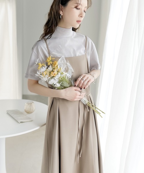 classicalelf（クラシカルエルフ）の「大人マストな1枚。シンプルなシルケットハイネック半袖カットソー（Tシャツ/カットソー・レディース・オフホワイト/ブラック/グレー系その他/グレイッシュベージュ/グリーン・LARGE/MEDIUM/SMALL/X-LARGE）」の9枚目の写真