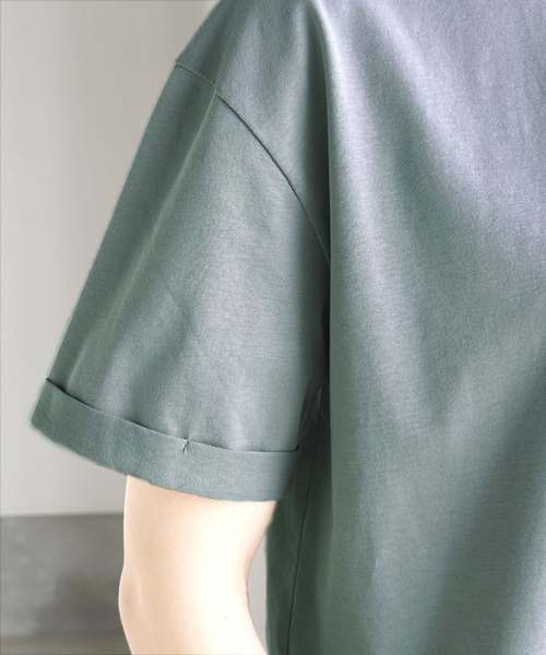 classicalelf（クラシカルエルフ）の「大人マストな1枚。シンプルなシルケットハイネック半袖カットソー（Tシャツ/カットソー・レディース・オフホワイト/ブラック/グレー系その他/グレイッシュベージュ/グリーン・LARGE/MEDIUM/SMALL/X-LARGE）」の15枚目の写真