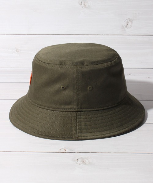 UNIVERSAL OVERALL（ユニバーサルオーバーオール）の「【UNIVERSAL OVERALL/ユニバーサルオーバーオール】フロントワッペンT/Cツイルバケットハット（ハット・メンズ・ベージュ/アイボリー/ダークグリーン/ブラック/スモーク/ブラウン・FREE）」の19枚目の写真