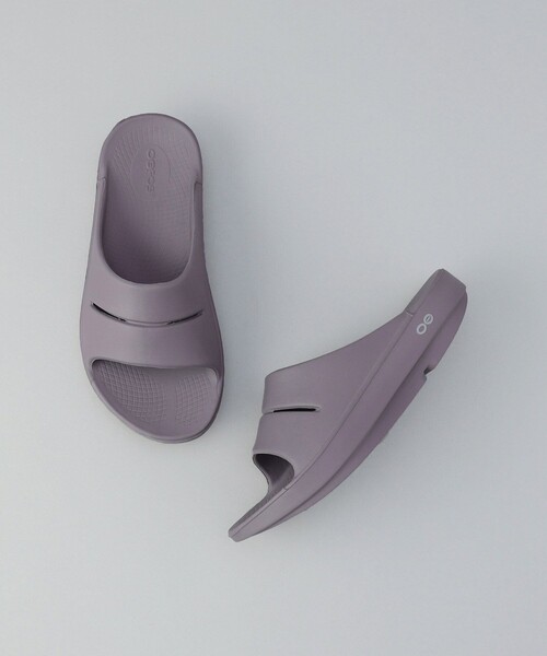 FREAK'S STORE(フリークスストア)の「OOFOS/ウーフォス OOahh/ウーア(スライドサンダル)(サンダル・レディース・ブラック/グレー/ラベンダー/ベージュ/ワインレッド/サックスブルー・6/8/5/7)」の5枚目の写真