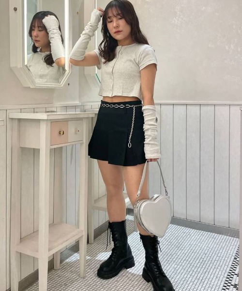 FOREVER 21（フォーエバー トゥエンティーワン）の「ローライズミニスカート（スカート・レディース・ベージュ/ブルー/ブラック・MEDIUM/SMALL）」の12枚目の写真